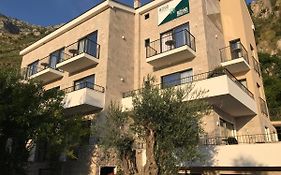Rezevici Boutique Villa